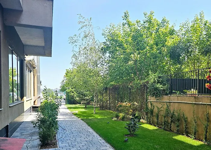Lake House - Bucuresti